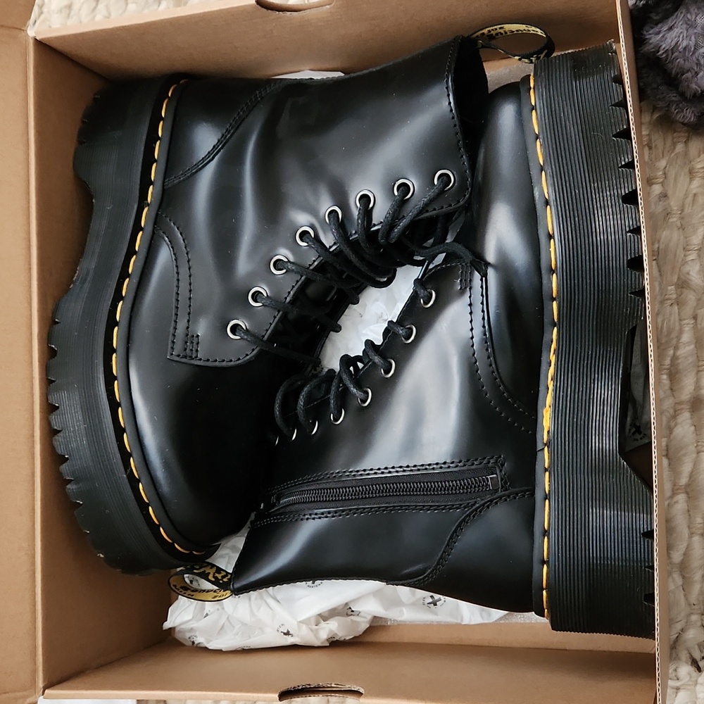 Dr. Martens Jadon Platform Boots – Black, Size 7